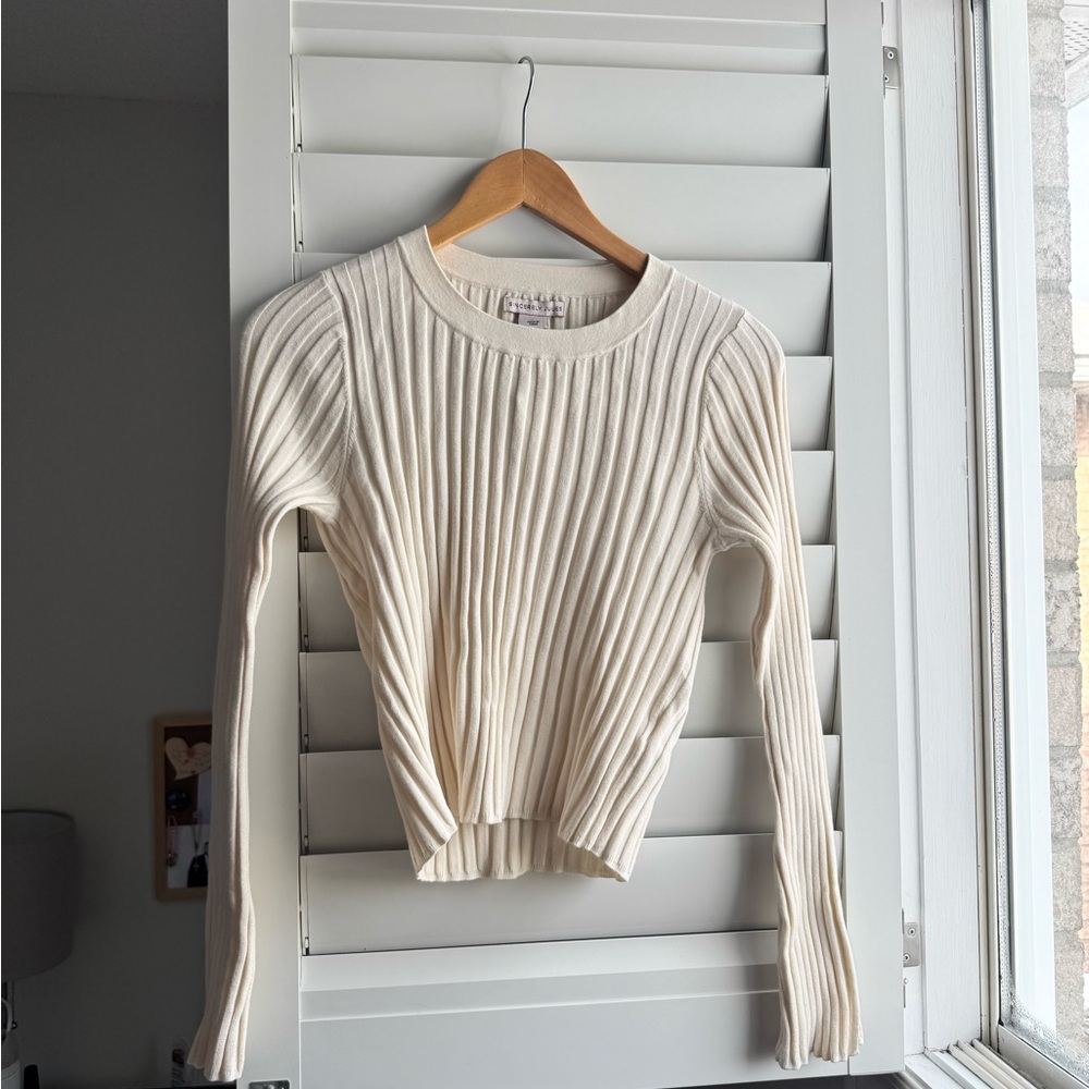 Sincerely Jules Off-White Ribbed Top